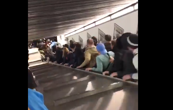 Groază la metroul din Roma. O scară rulantă s-a stricat, zeci de oameni au fost răniți. VIDEO