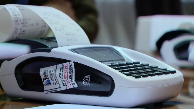 Casele de marcat electronice. Fiscul nu este pregătit să preia datele online. "E o afacere la nivel naţional"