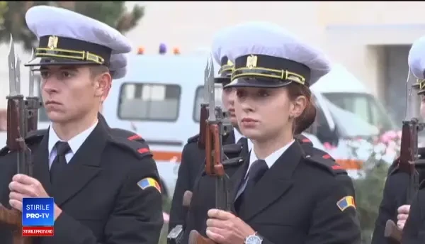 Tinerii atrași de cursurile şcolilor militare. Salariile celor care ajung în Marina Militară