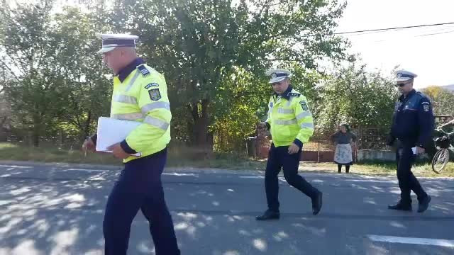 Doi polițiști din Brăila, bătuți în timp ce se aflau în misiune. Agenții au ajuns la spital