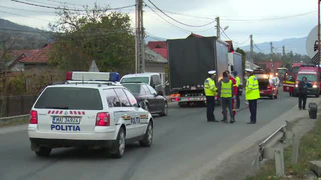 Accident mortal pe DN17. A traversat neatent strada și a fost izbit din plin de o mașină