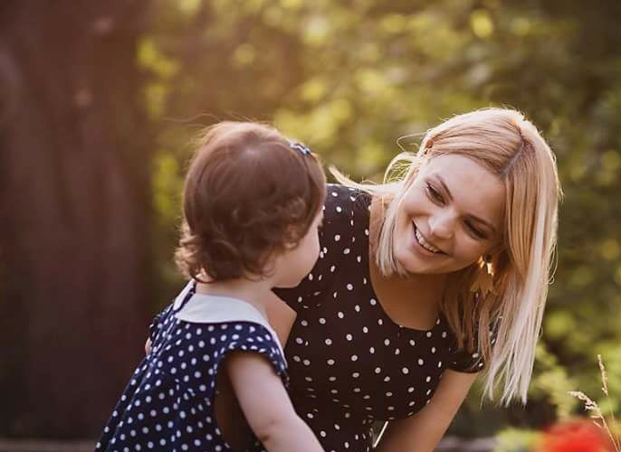 Lavinia Petrea, despre minunea de-a fi mamă. Cum se descurcă prezentatoarea cu cei trei copii