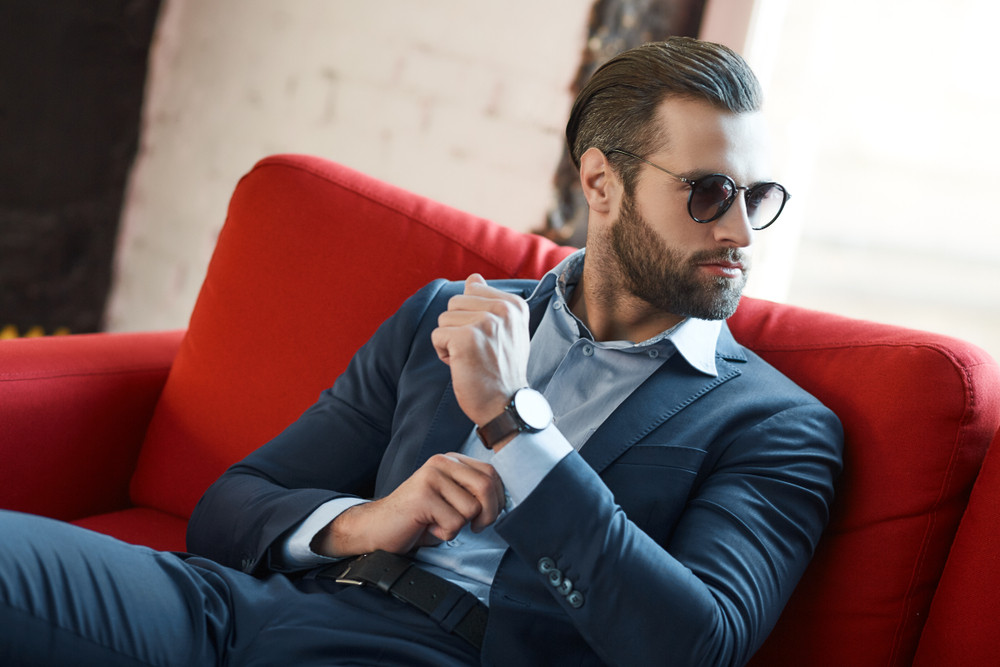 4 accesorii care n-ar trebui să lipsească din inventarul unui bărbat „bine”