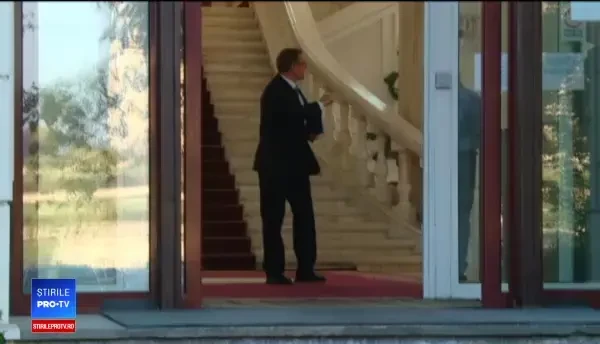 În ce condiții poate rămâne Augustin Lazăr procuror general al României până la finalizarea mandatului