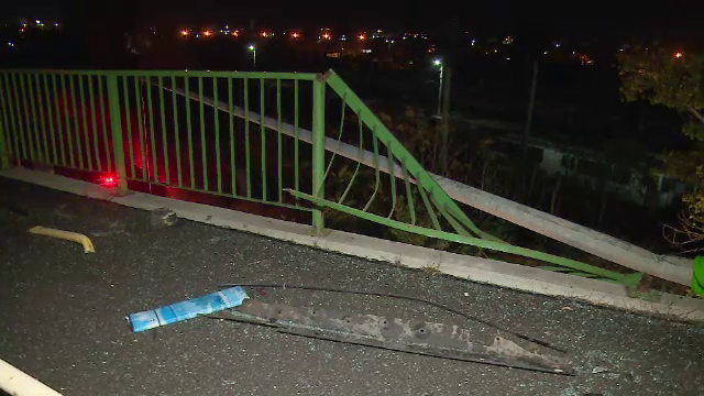 Tragedie în Arad. Patru fani ai echipei UTA au căzut cu mașina de pe un pod