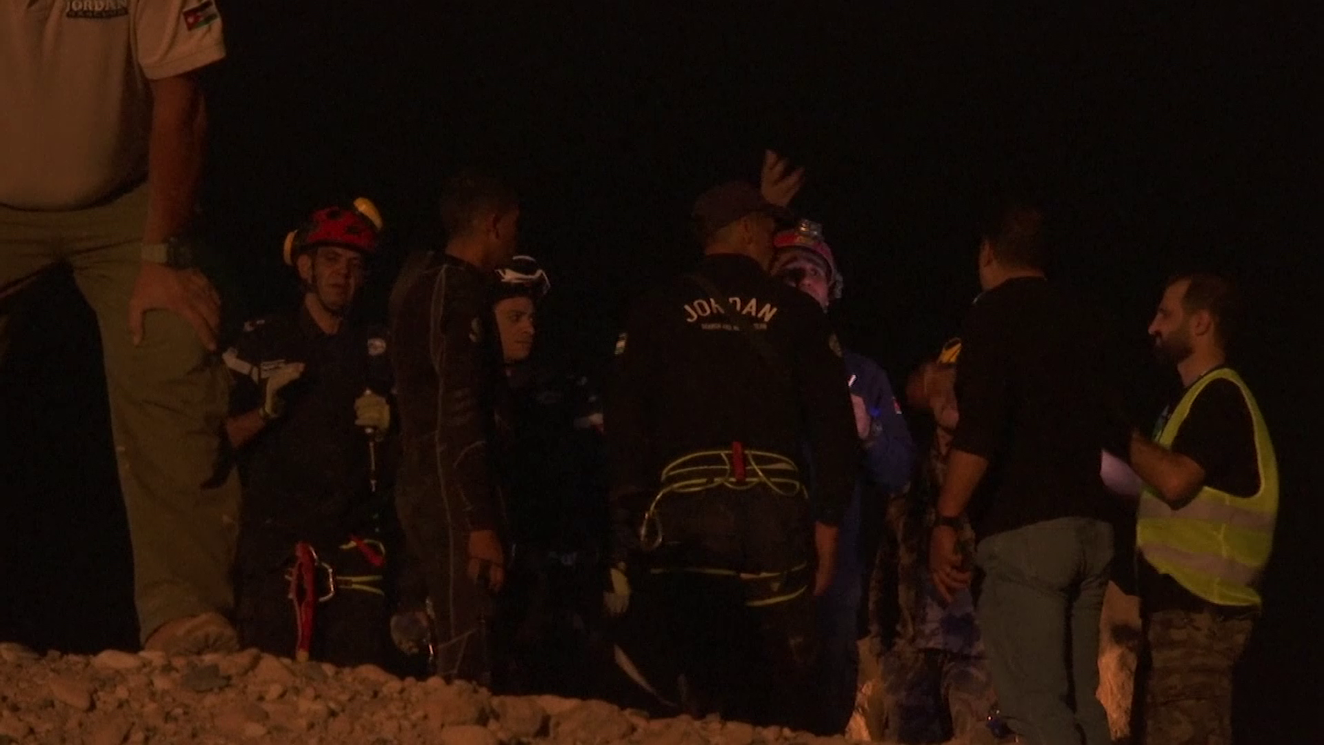 Tragedie în Iordania. Un autobuz cu elevi a fost luat de apă și a ajuns într-o râpă