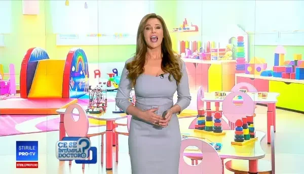 Rosul unghiillor, agitaţia permanentă, joaca la telefon. Cum îi ajutăm pe cei mici să scape de ticuri