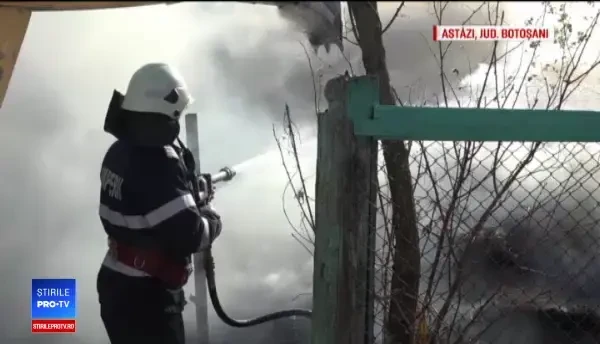 Tone de furaje, făcute scrum de un incendiu care ar fi fost pus intenționat