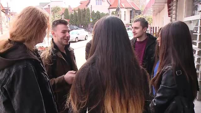 România, într-un rușinos top 3 în UE la abandon școlar. Ce soluție au găsit facultățile