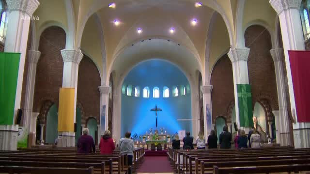 Irlandezii s-au pronunţat pentru scoaterea blasfemiei din Codul Penal