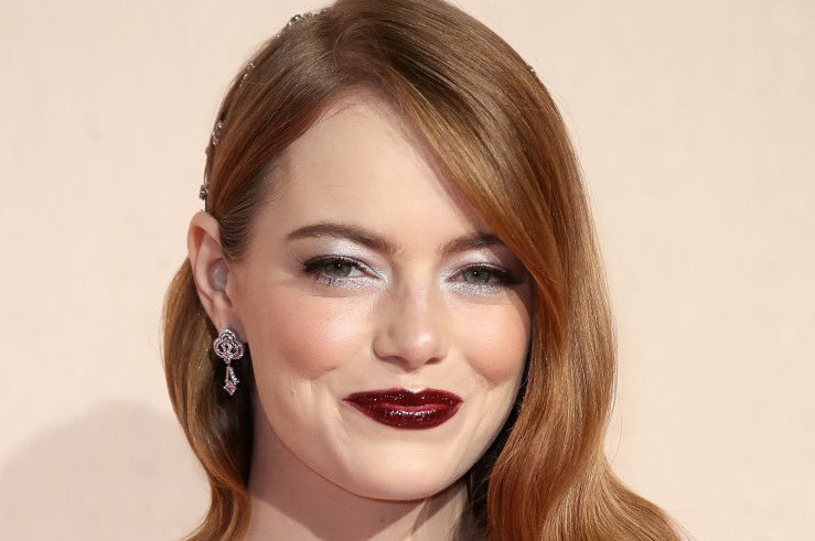 Emma Stone susţine că rochiile de epocă purtate în "The Favourite" i-au afectat organele interne