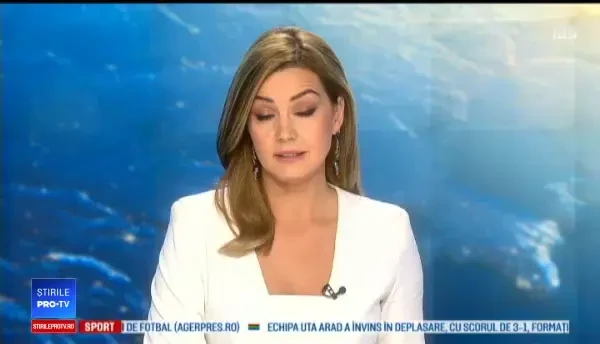 Un camion cu bere s-a răsturnat. Ipostazele în care au fost surprinși mai mulți bărbați