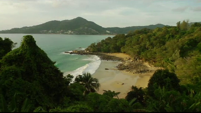 Paradisul tropical renăscut după un tsunami, vizitat lunar de 750.000 de oameni: ”Vin tineri și bogați”