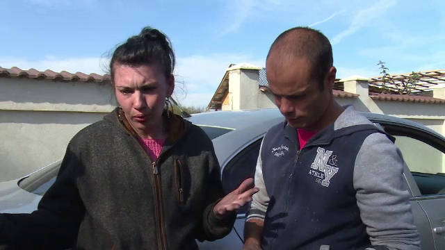 Drama unei familii rămase fără locuință după un incendiu. Părinții dorm în mașină