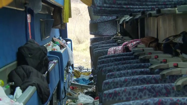 ANIMAȚIE GRAFICĂ. Un autocar cu 72 de pasageri, implicat într-un accident mortal