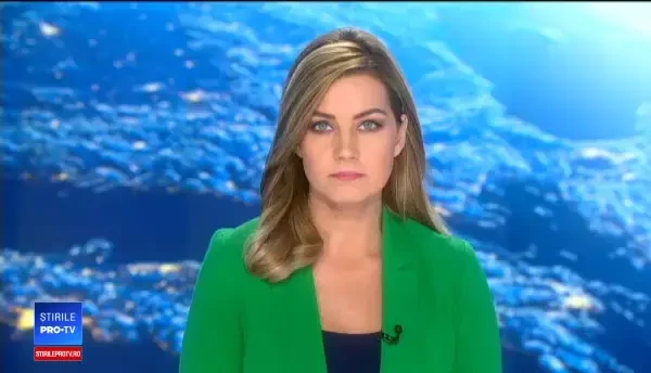 Clădirea afectată puternic de cutremur. Fisuri uriaşe descoperite de studenţi