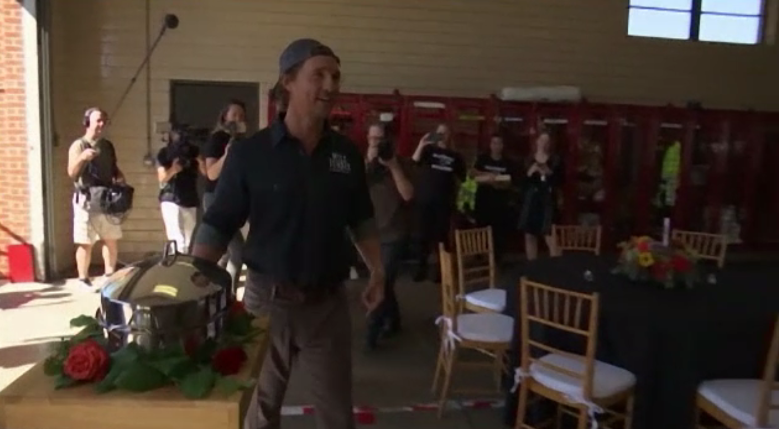 Motivul pentru care actorul Matthew McConaughey a livrat mâncare unor polițiști