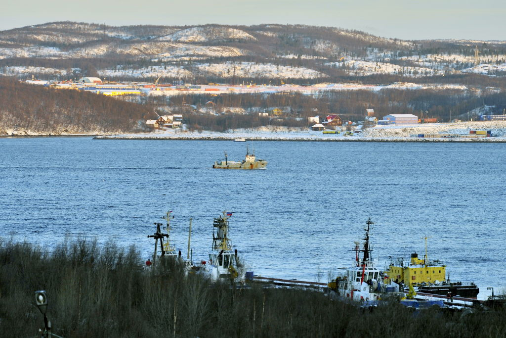 Unicul portavion rus Amiral Kuzneţov, avariat de o macara. FOTO