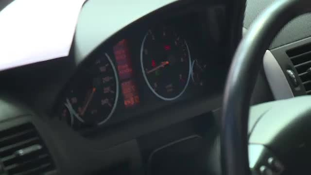 La ce trebuie să fii atent atunci când cumperi sau să vinzi o mașină second hand. Acte necesare și reguli de tranzacție