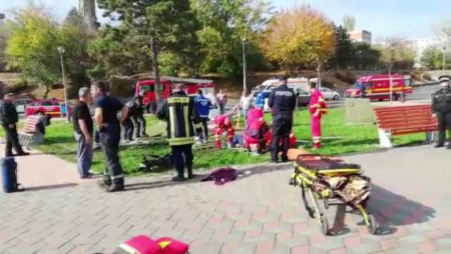 Accident de muncă la Galați. Doi muncitori s-au intoxicat cu gazele de la o stație de pompare