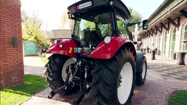TAGRO - tractor romanesc