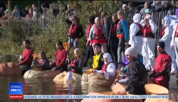 Cursă cu dovleci de 400 de kilograme și vâsle, într-un orășel din Belgia