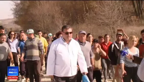 La 92 de ani s-a închis o zi în coteț cu porcii: ”Sunt femeie de război şi acum să vină după porci? Îi mănânc!”