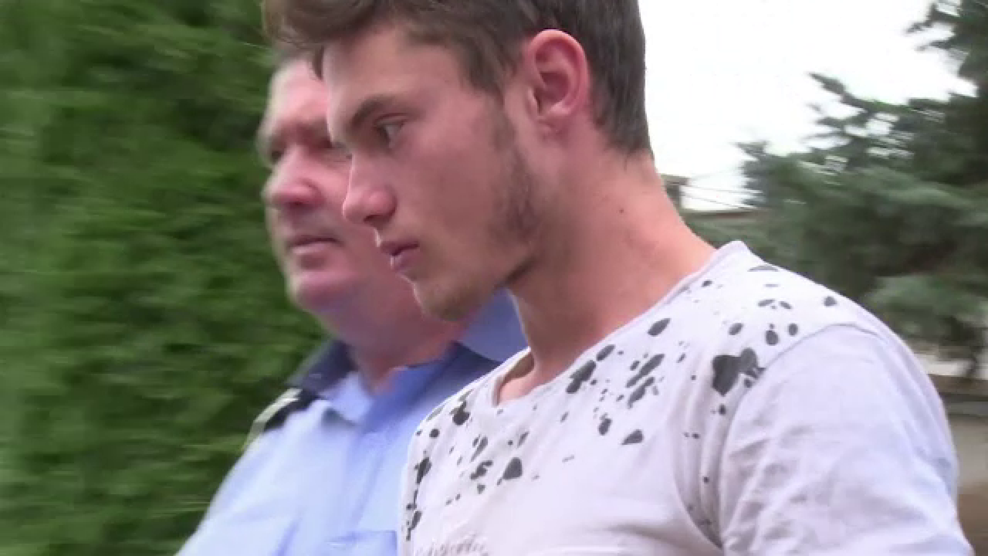 Un tânăr fără permis a cauzat un accident cu o mașină furată. Ce le-a zis medicilor