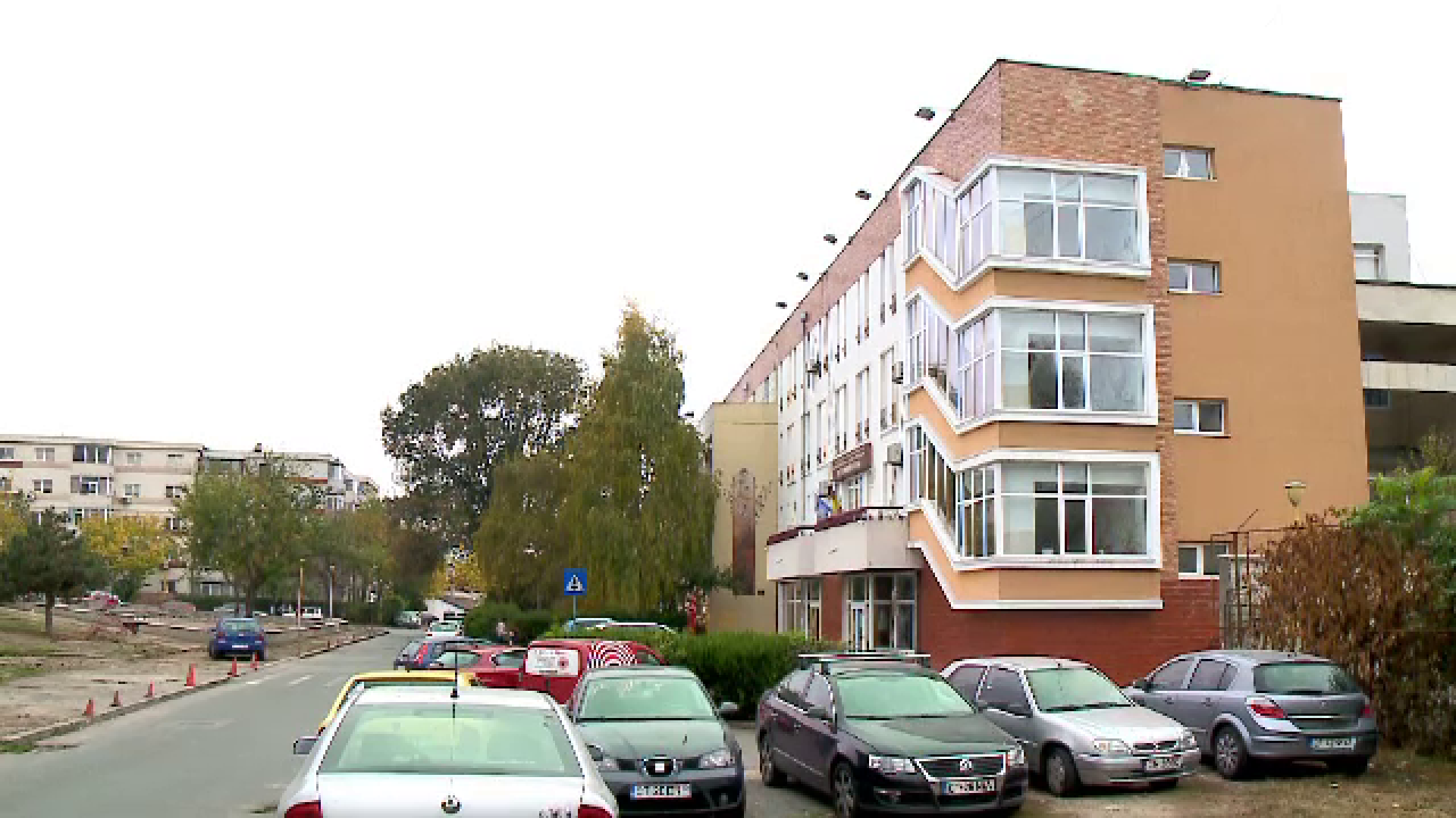 Tânără agresată în curtea unui liceu din Constanța. Din ce cauză a fost lovită