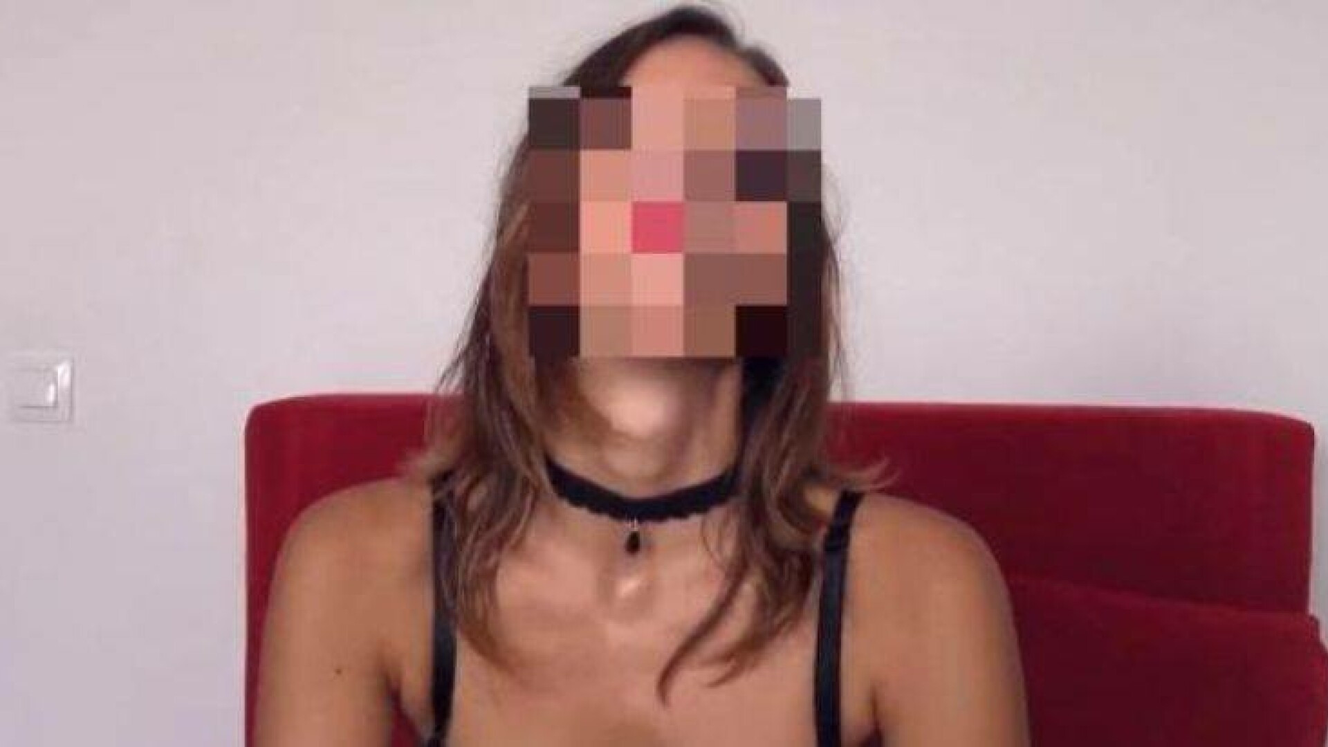 O secretară de la Universitatea Politehnică din Timișoara a făcut un film pentru adulți în instituție