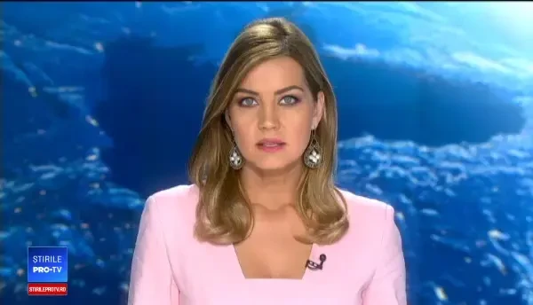 Bătaie ca în filme între jandarmi și suporteri, la un meci de fotbal din Craiova. VIDEO