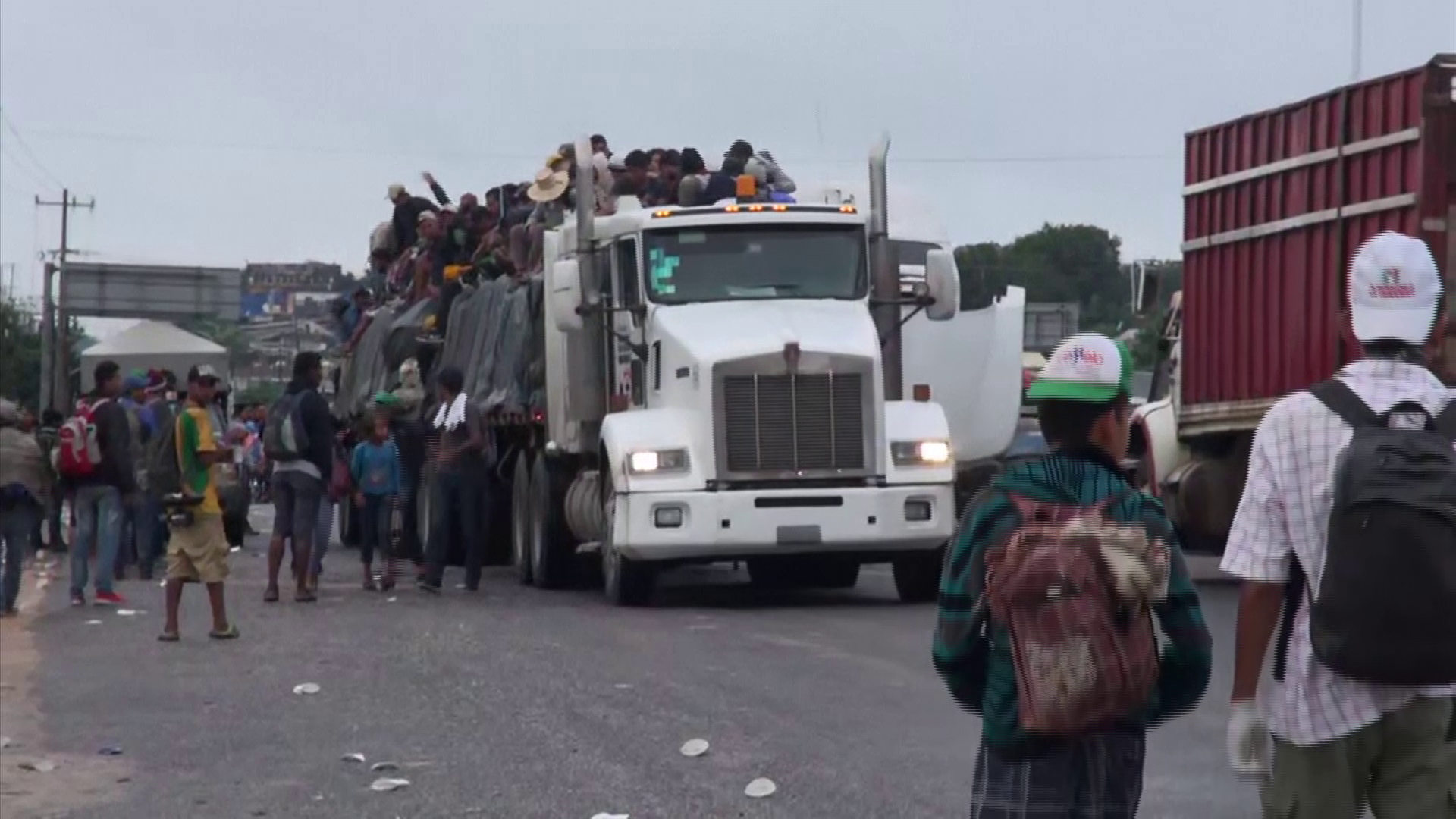 Caravana cu migranti