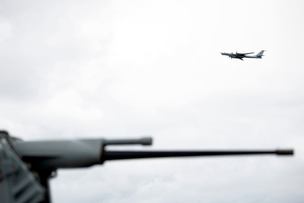 Avion rusesc interceptat în apropierea zonei unde NATO desfășoară un exercițiu militar