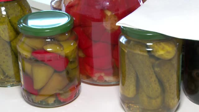 Oțet falsificat descoperit de ANPC în magazinele marilor lanțuri de retaileri