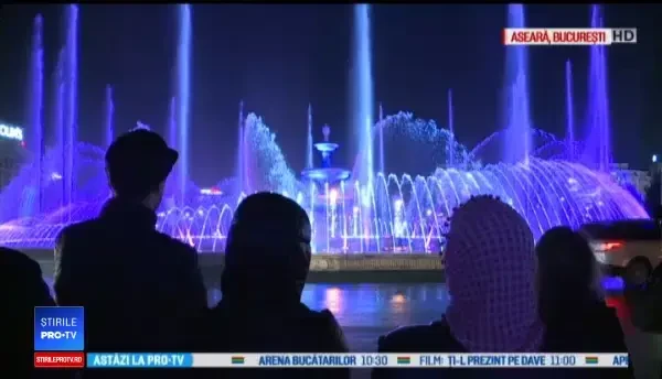 Reacţia unei turiste când vede prima dată fântânile din Capitală. "Uit de frig, uit de tot"