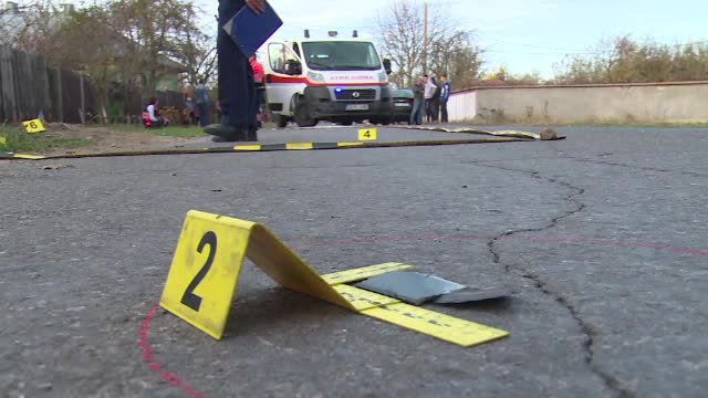 Copil spulberat de o mașină când se plimba pe bicicletă. Şoferul spera să devină poliţist