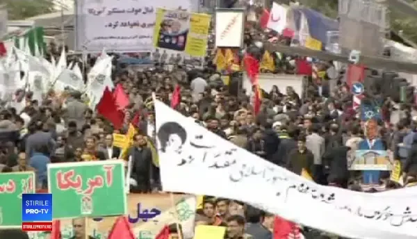 Mii de iranieni au cântat ”Moarte Americii!” și au ars drapelul SUA. VIDEO