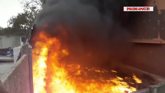 O gospodărie din Mangalia, distrusă din cauza flăcărilor. Ce a produs incendiul