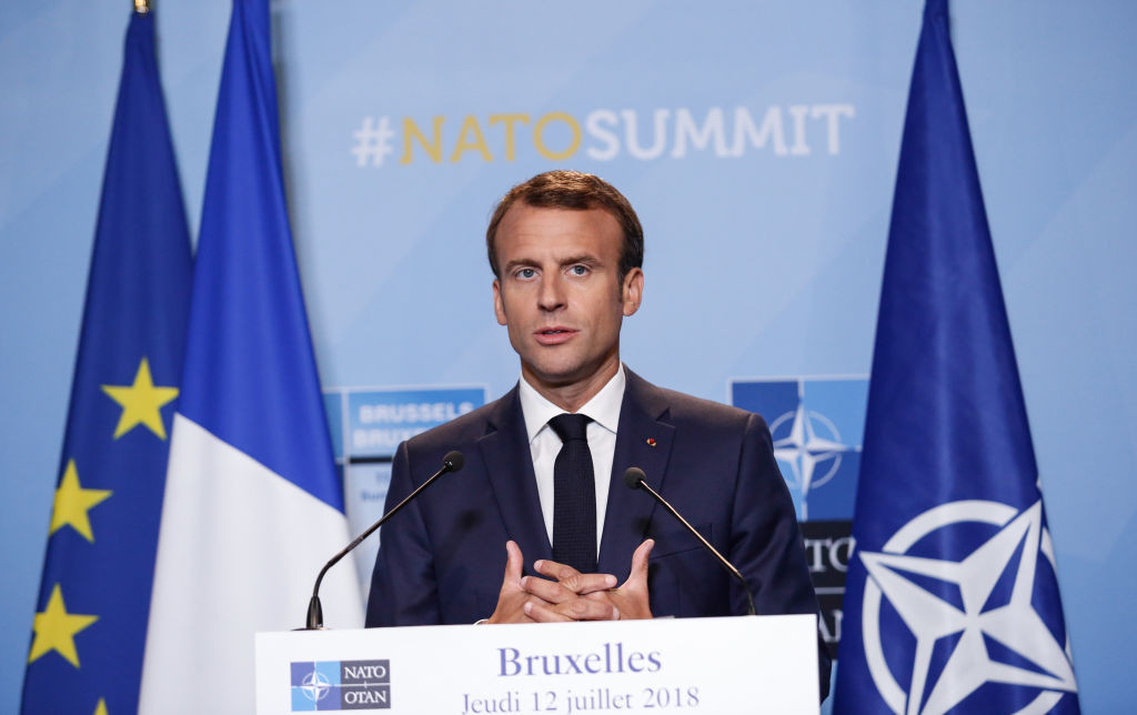 Poliţia franceză a dejucat un plan de atac la adresa preşedintelui Emmanuel Macron