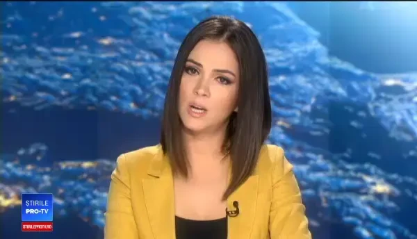 Lenjerie intimă din argint, cu mii de pietre preţioase. Ce fotomodel o va purta