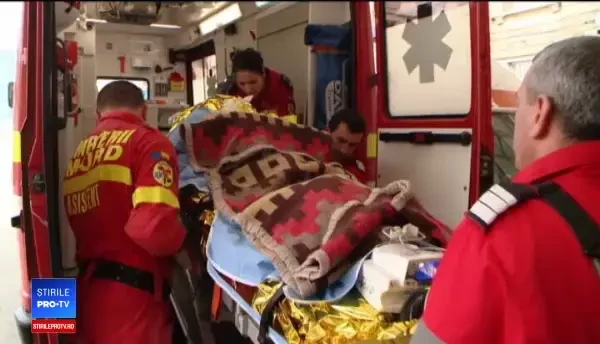 Tânărul rănit în Neamț a fost trimis în Belgia și cu 2 bacterii. Reacția medicilor din Charleroi