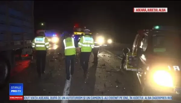 Tânăr zdrobit în maşina sa de un TIR care ieşea dintr-o curte, pe DN1