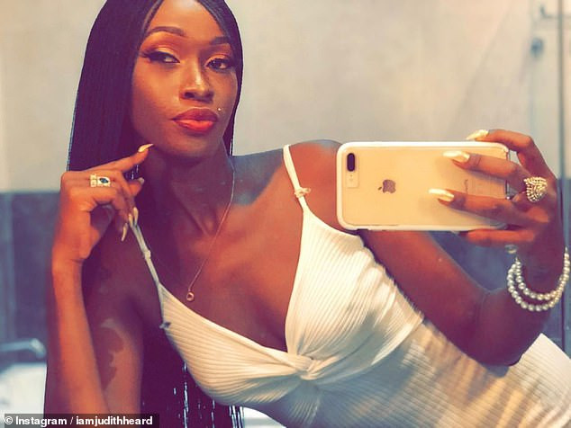 Povestea tinerei arestate după ce i-au fost furate mai multe selfie-uri