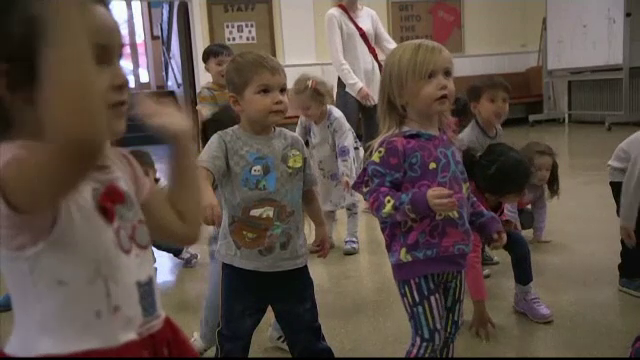 Copiii de 3 ani au nevoie de 3 ore de mişcare pe zi, noua recomandare a autorităților medicale, în SUA