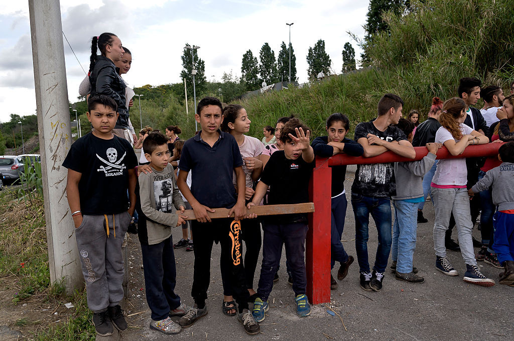 Poliția italiană a evacuat o tabără de migranți, ridicată într-o parcare, în Roma