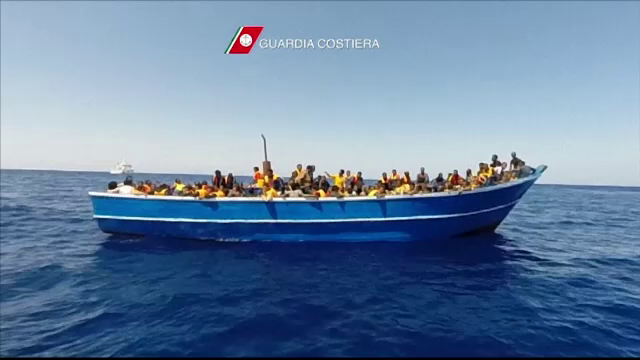 Marinarii români blocaţi la bordul unei nave cu emigranți, în pericol: "Pot exploda epidemii"