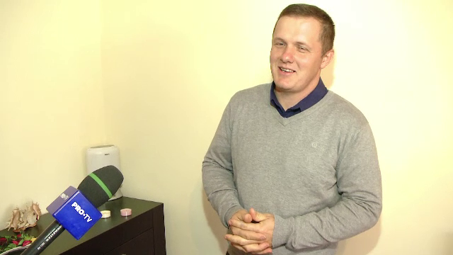 Cum a fost răsplătit bărbatul care a returnat 95.000 de euro găsiți într-un dulap