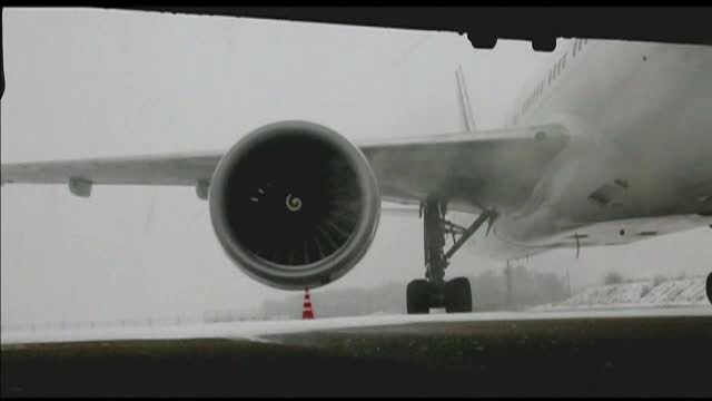 În loc de Shanghai, pasagerii unui avion au ajuns în unul dintre cele mai friguroase oraşe din lume. Ce s-a întâmplat