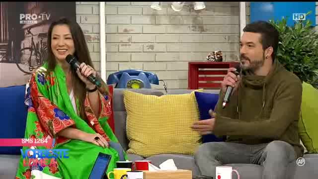 Adi Despot şi Mirela Bucovicean, invitaţi la o lansare în Japonia. "Parcă eram într-o navă spaţială"