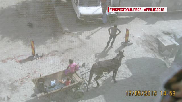 caruta in curtea blocului